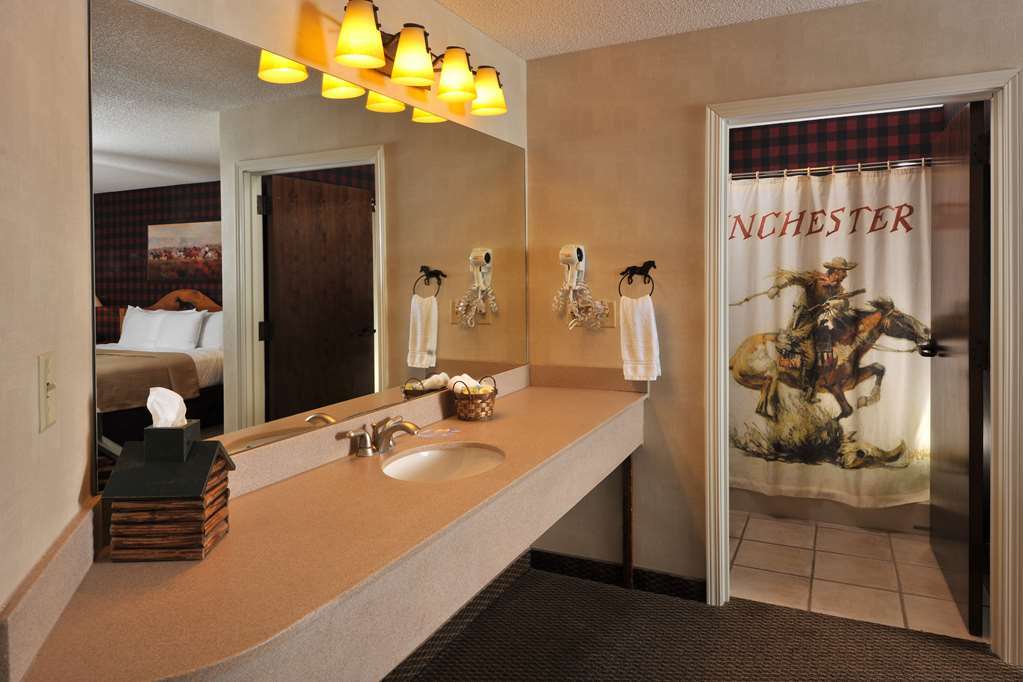 Stoney Creek Hotel St. Joseph Interior photo